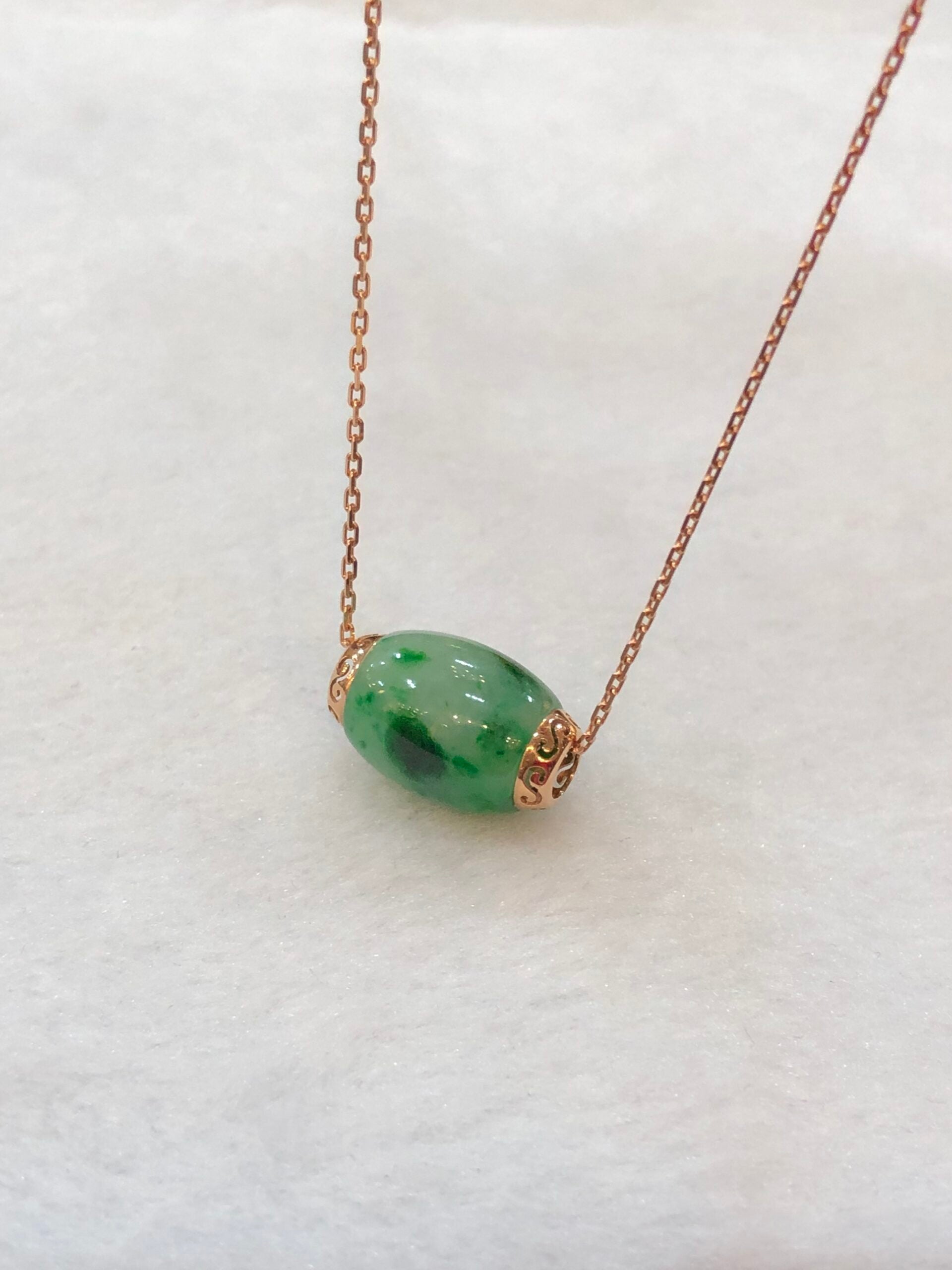 Green Jade Barrel(with gold chain)