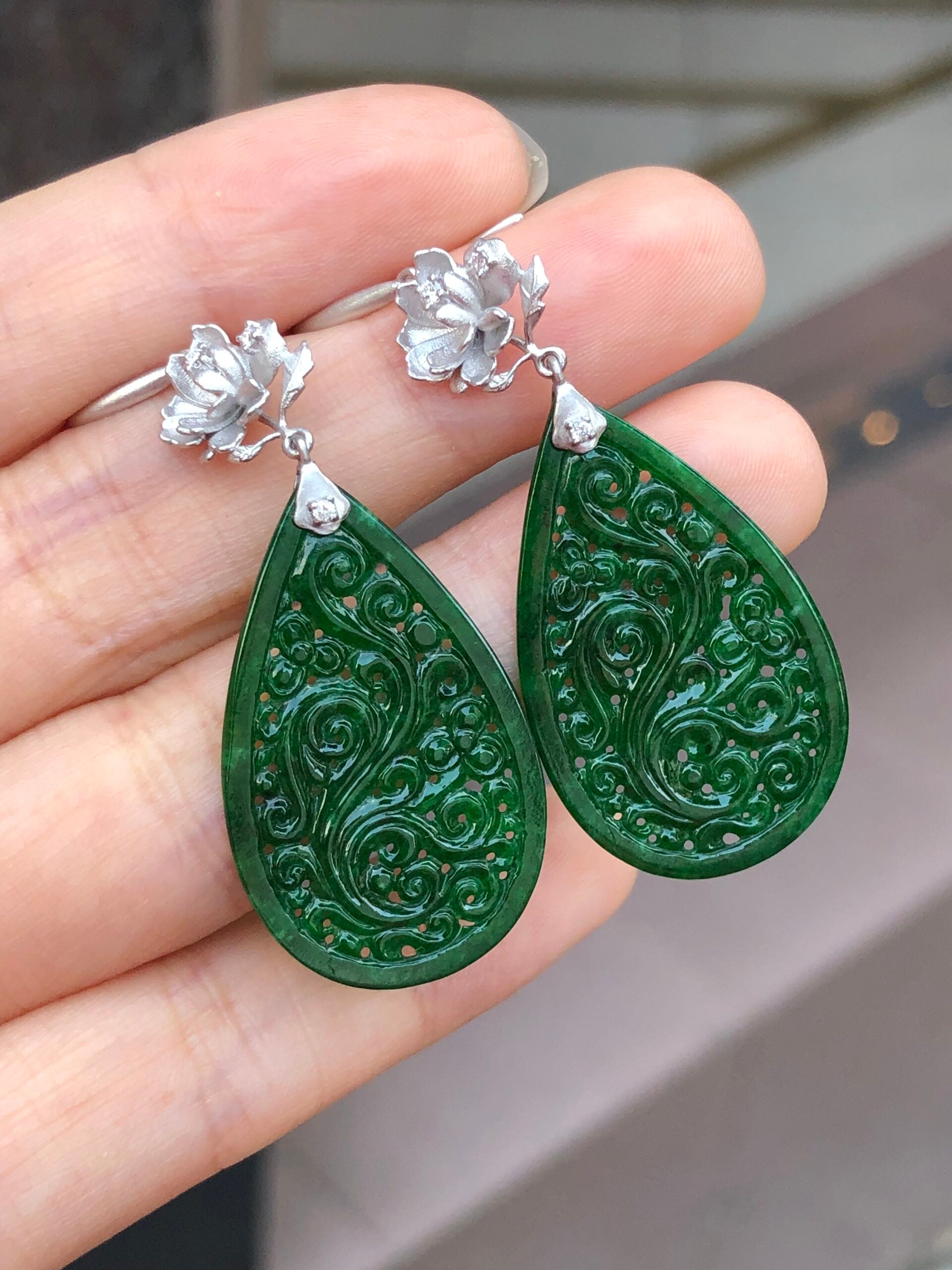 Green Jade Water-Drop Earrings