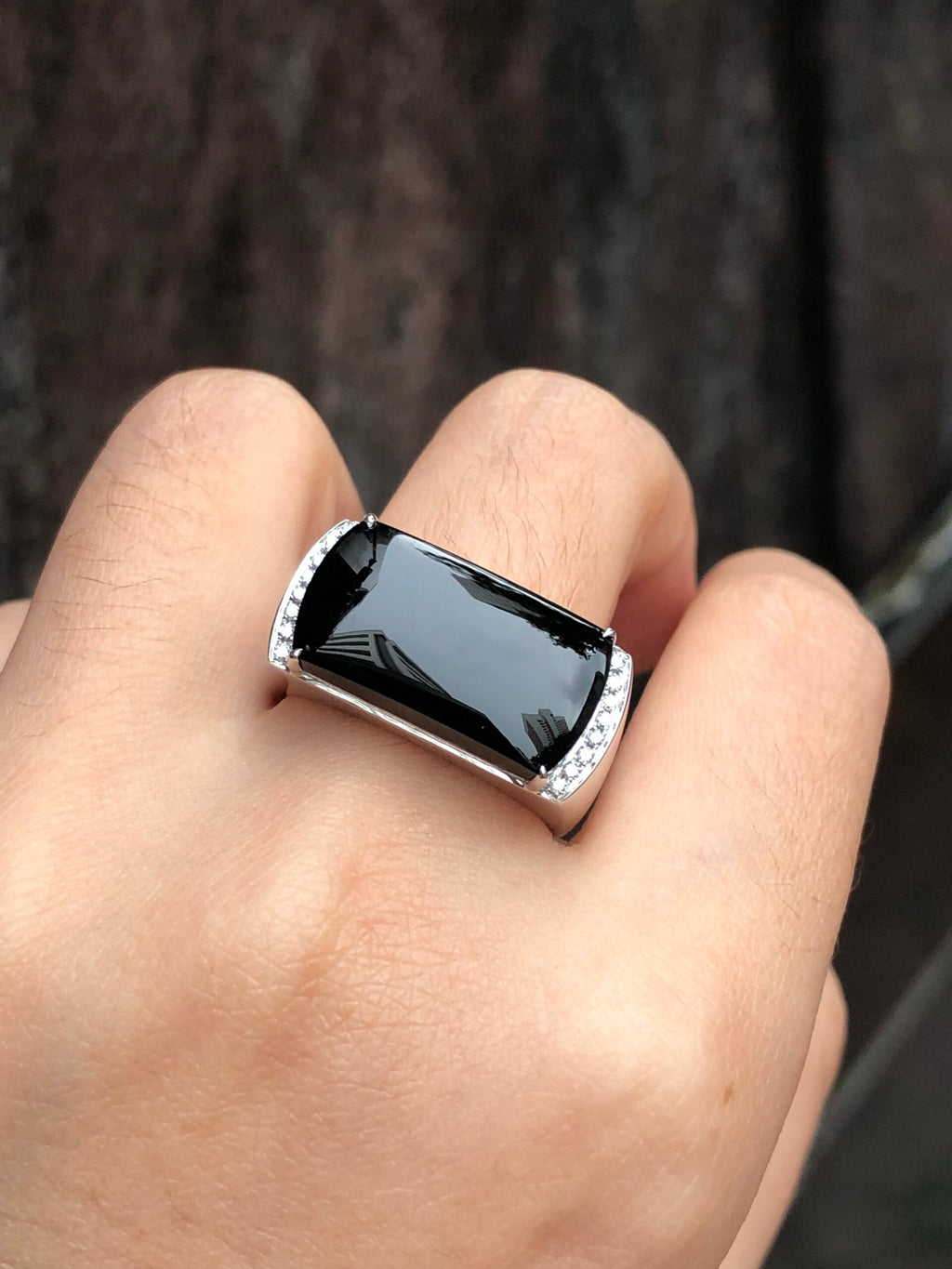 Mo Cui Jade Saddle Ring