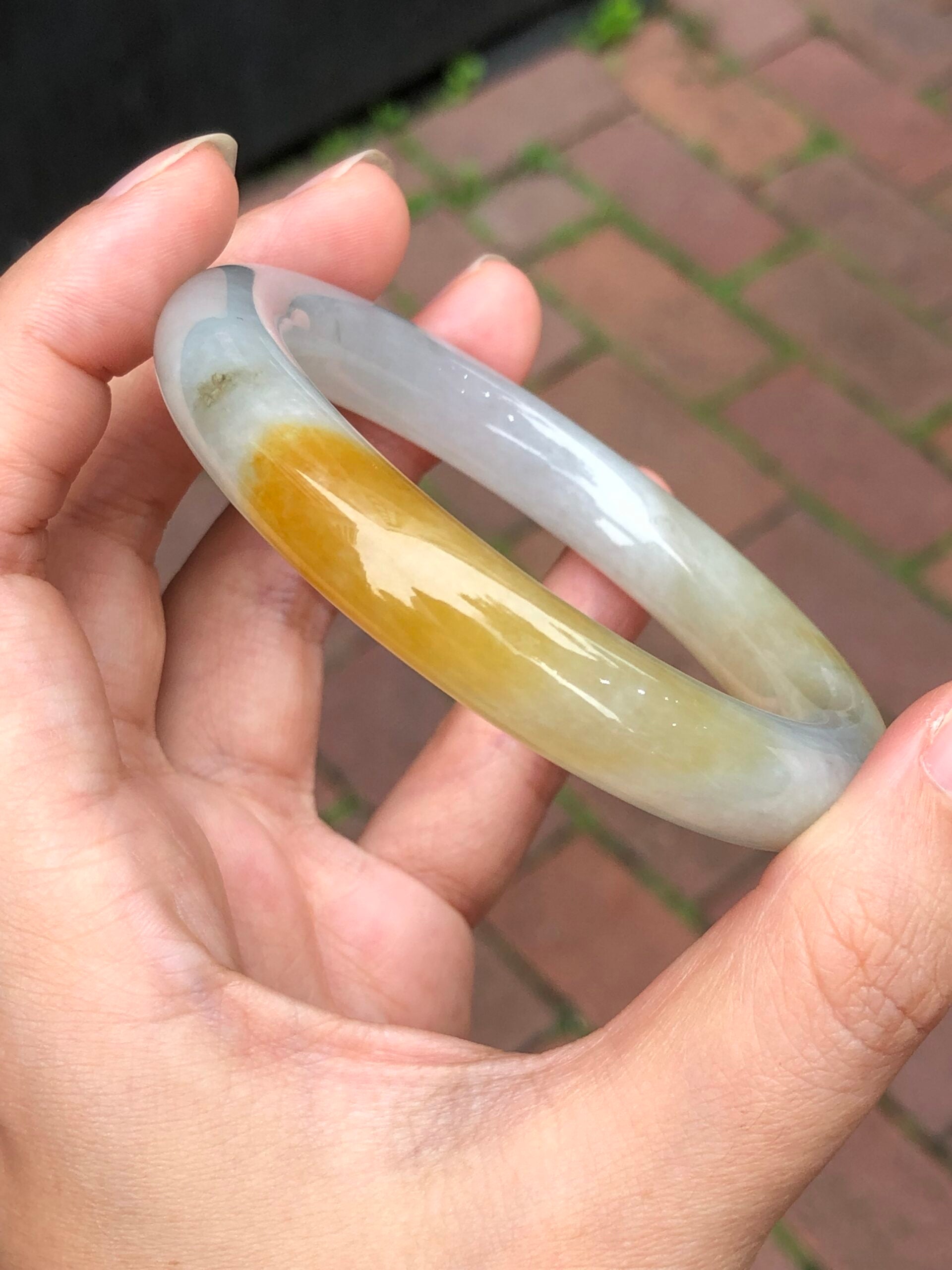 Honey Yellow Jade Bangle