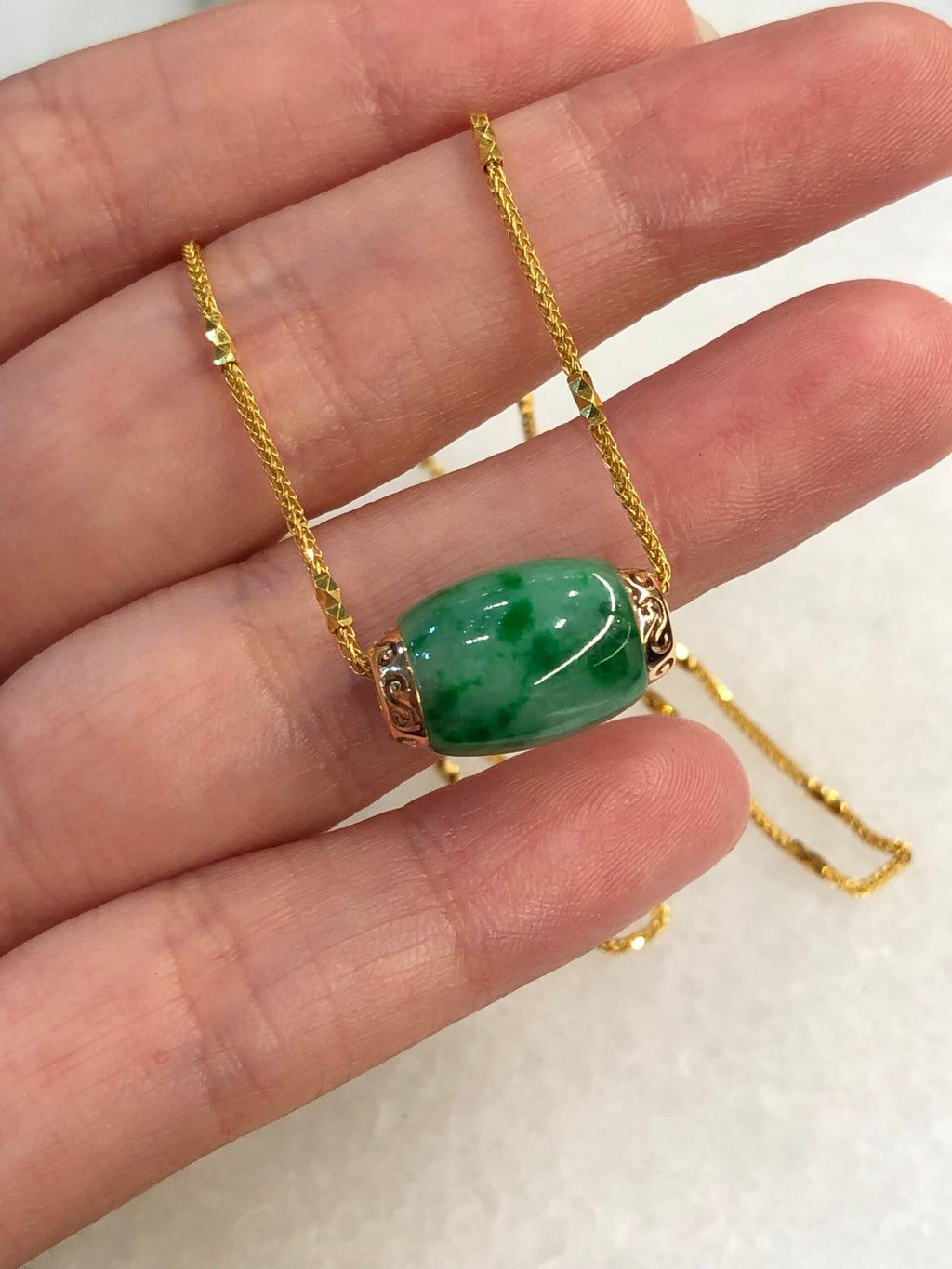 Green Jade Barrel(with 18K gold chain)