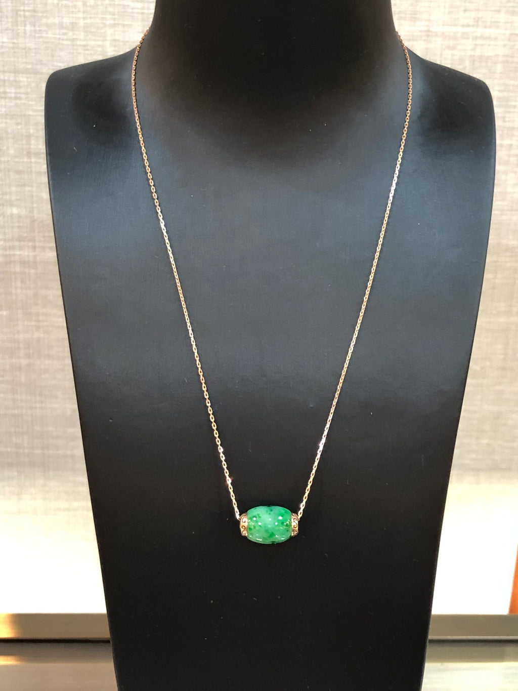 Green Jade Barrel(with gold chain)