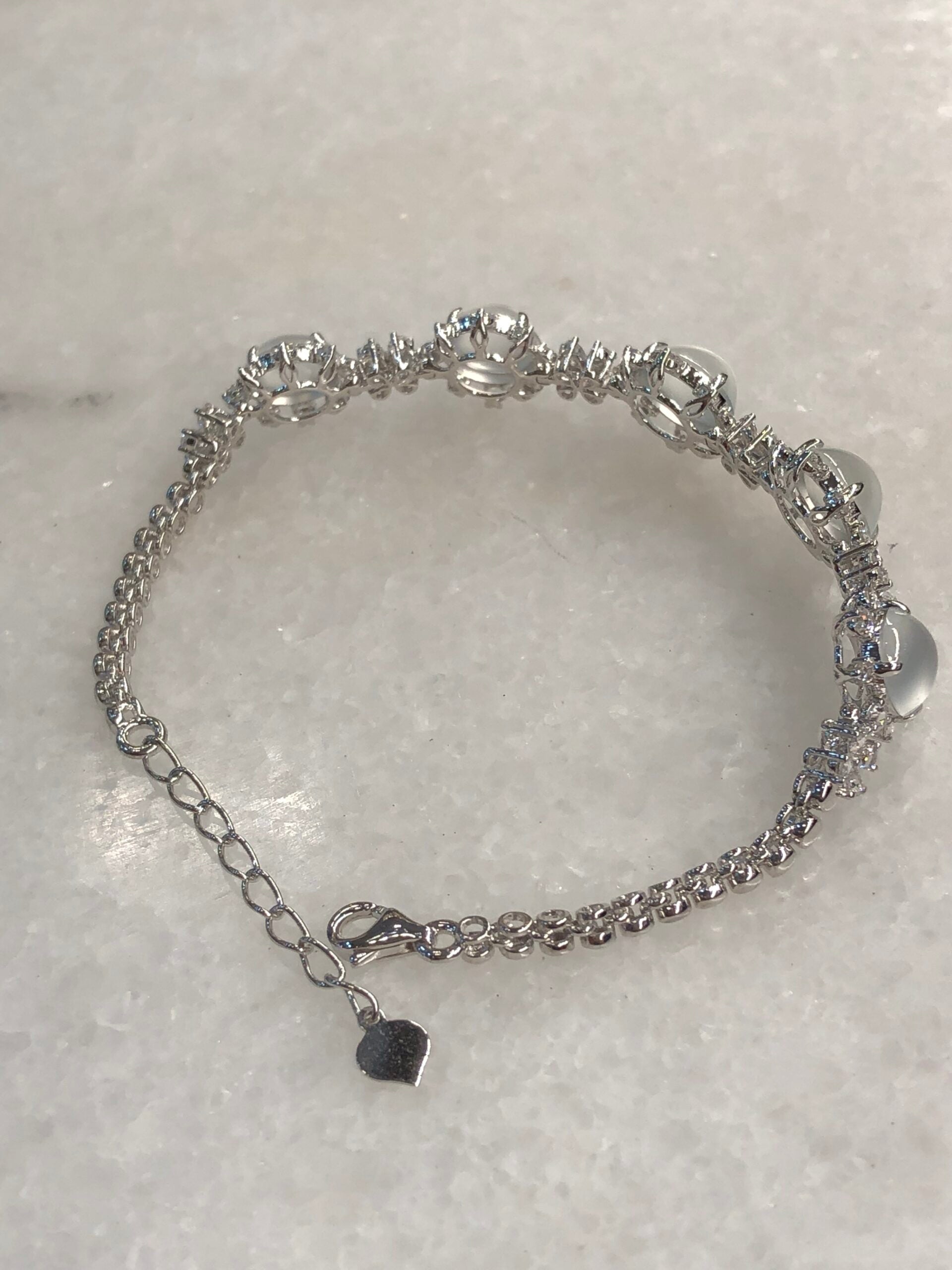 Icy Jade Cabochons Bracelet (Glassy Variety)