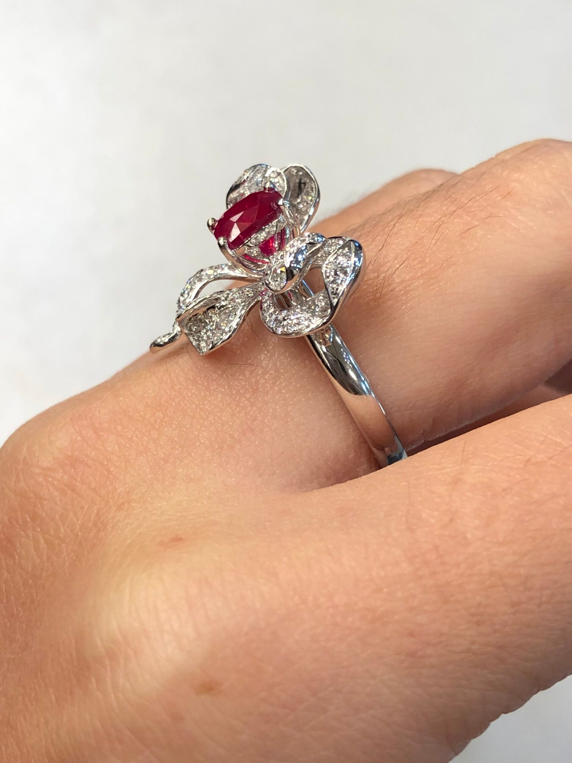 Unheated 1.04ct Vivid Red Ruby Ring