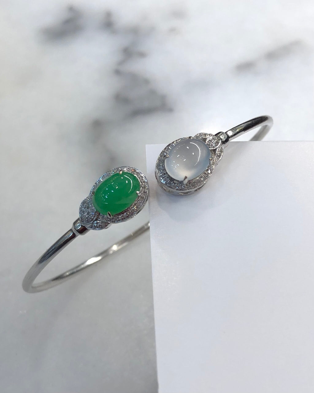 Green and Icy Jade Cabochons Bangle (Glassy Variety)