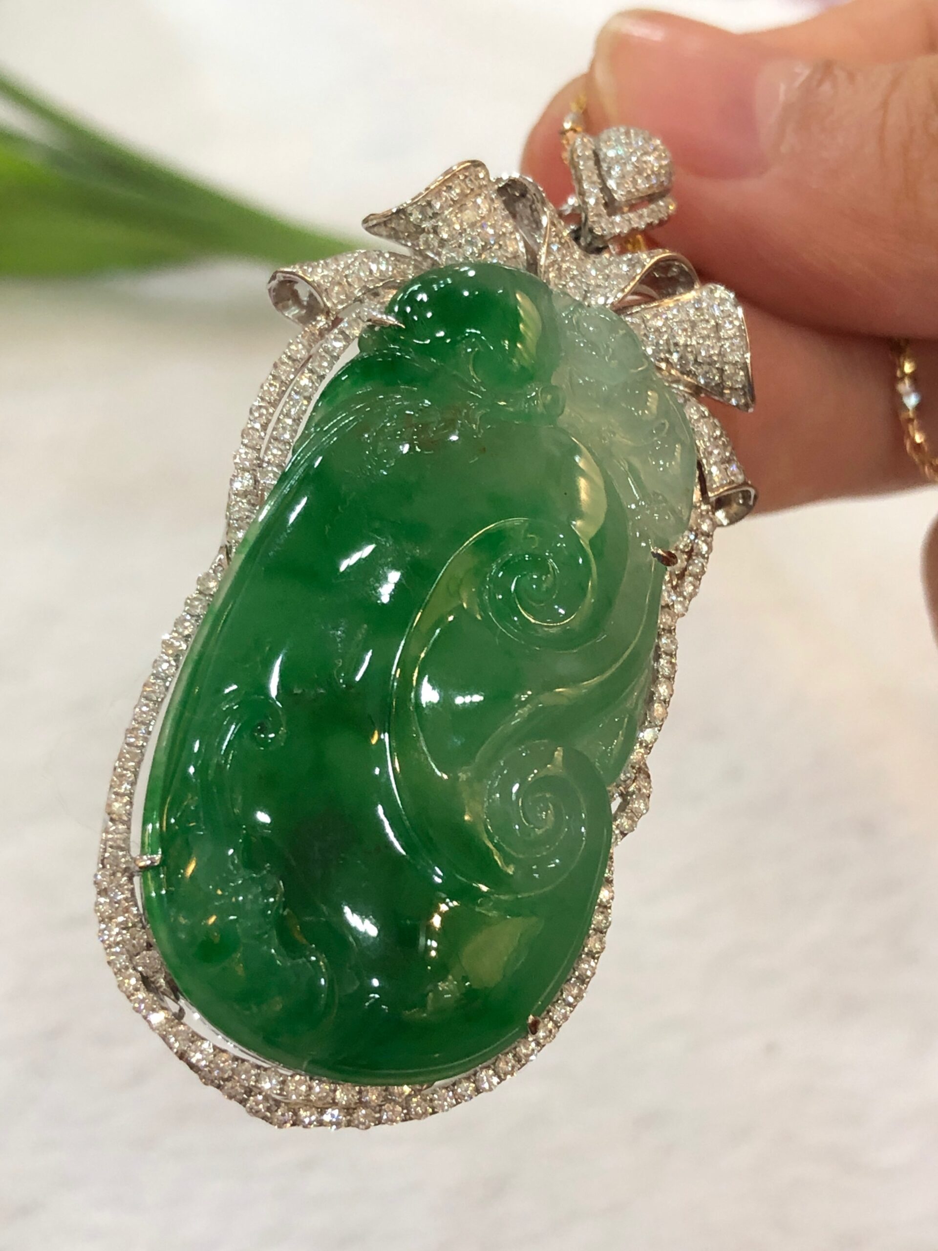 Green Jade Ruyi Pendant | ClassicJade