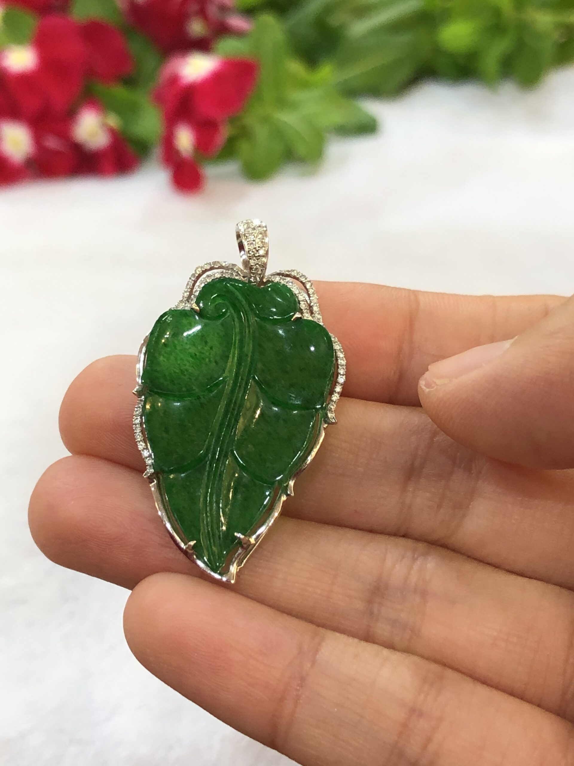 Vivid Green Jade Leaf, Natural Green Jade Leaf Pendant