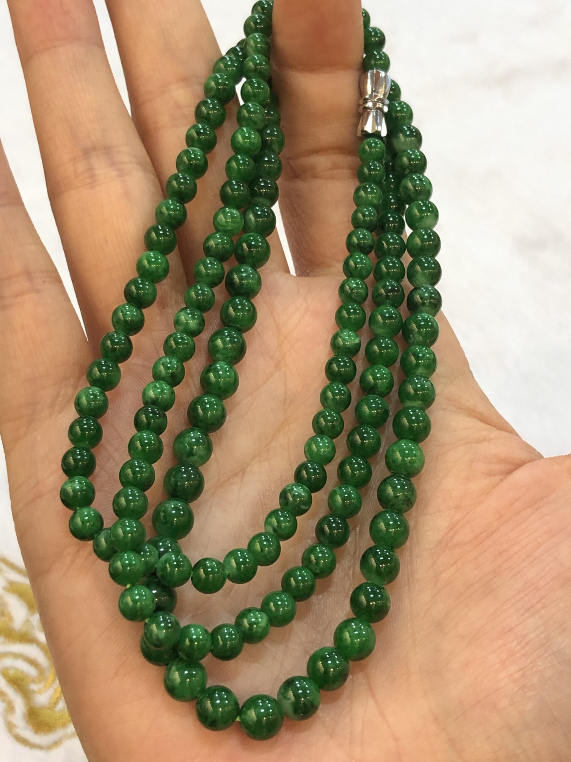 Buy Semi Precious Green Beads Necklace – Gehna Shop